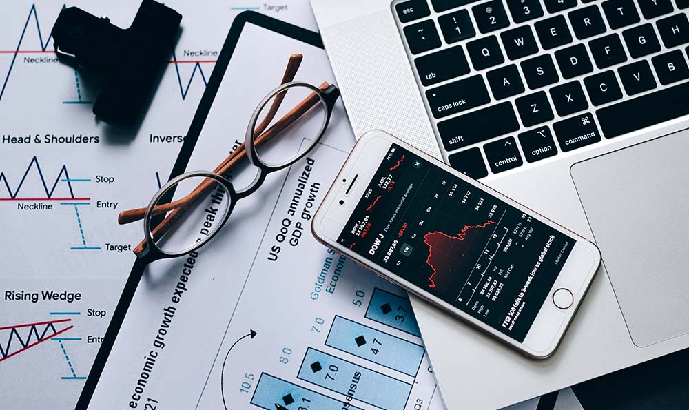 Exness黄金点差相比传统方式的优点